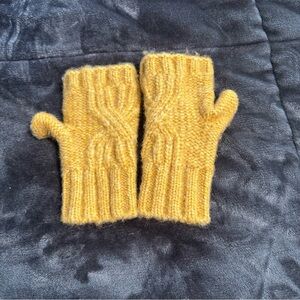 NWOT Yellow Fingerless Cable Knit Mittens